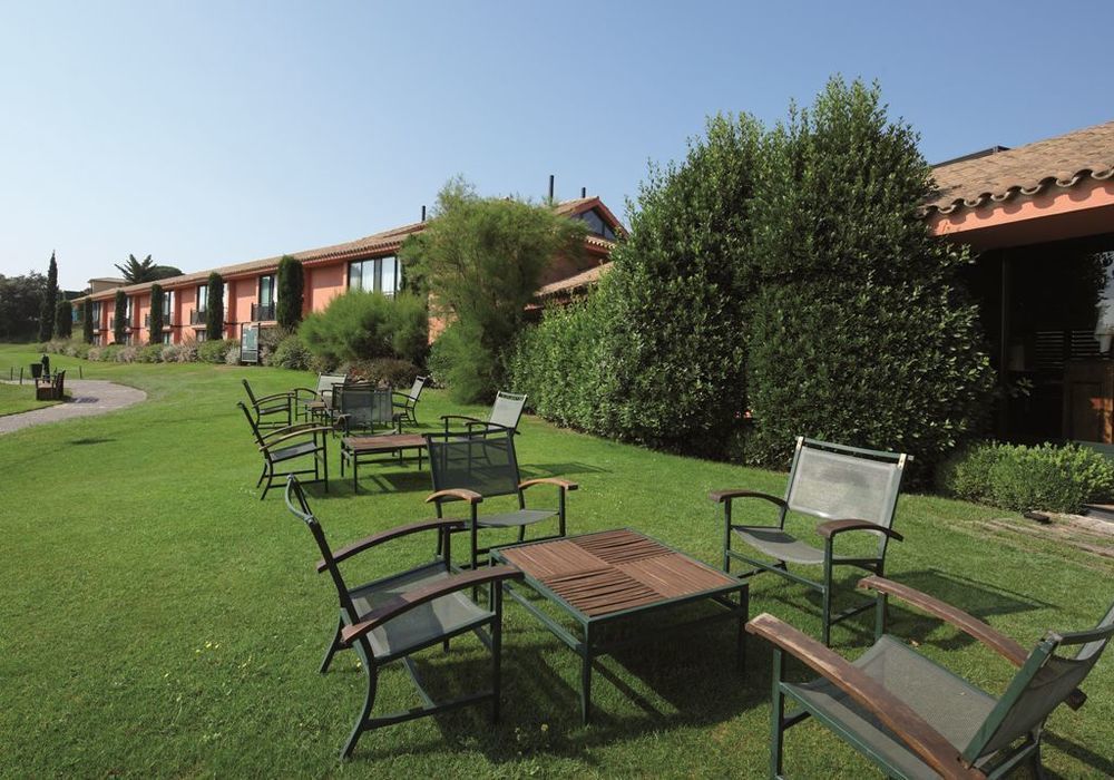 Hotel Torremirona Golf & Spa Навата Экстерьер фото
